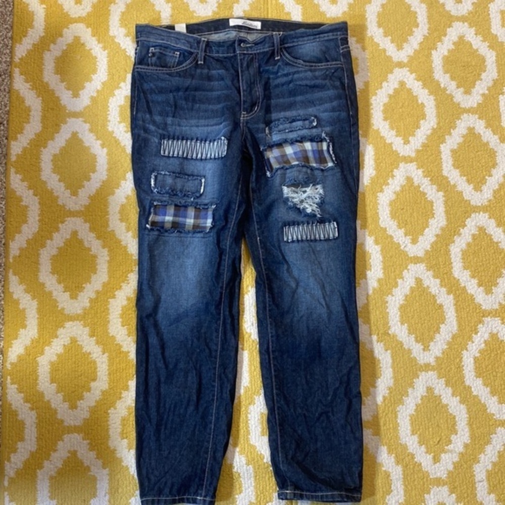 NWOT KANCAN 29/11 patchwork distressed cropped jeans